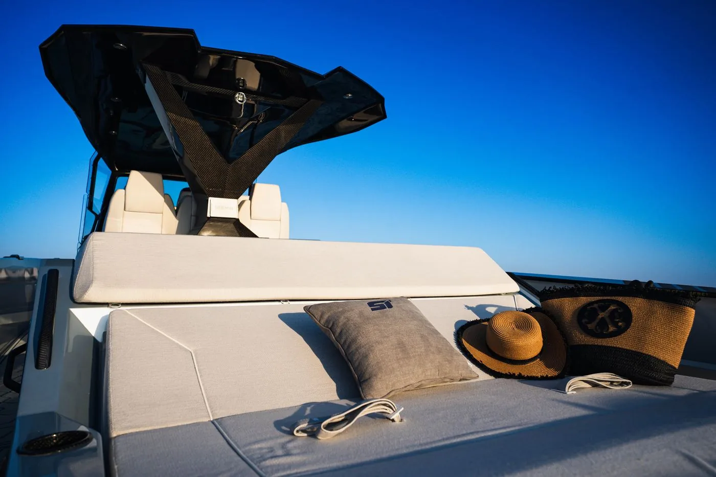 Koshi 51 interior 6